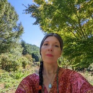 Meet your Posher, Annika